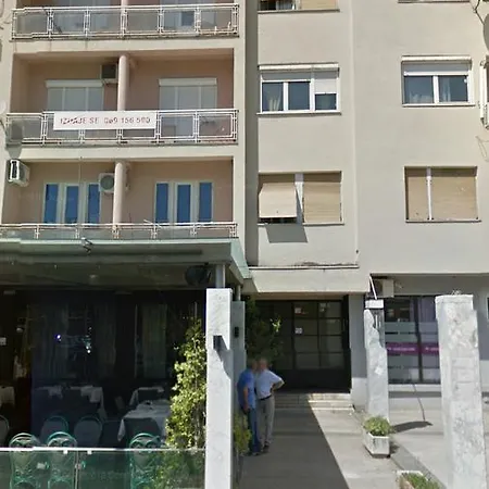 City Center Main Square Apartman